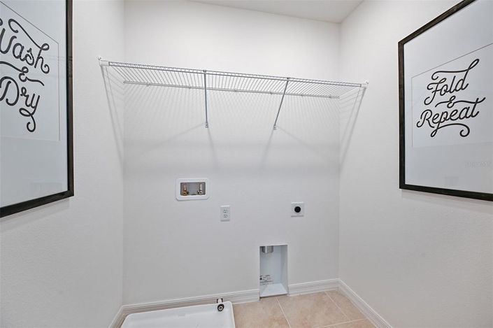 Image No.17-3 Bed Townhouse for sale