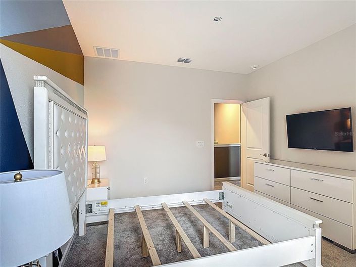 Image No.25-12 Bed House for sale