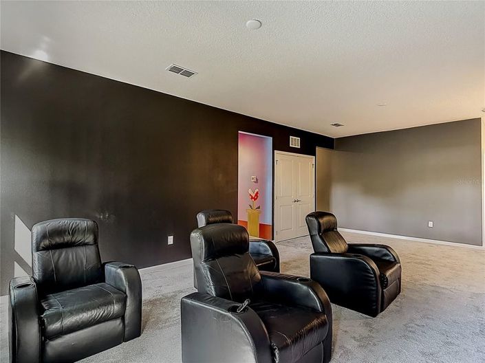 Image No.35-12 Bed House for sale