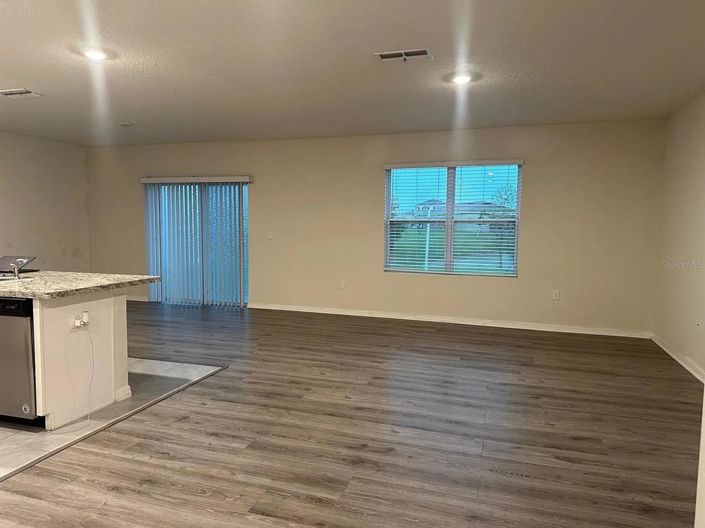 Image No.8-Maison de 4 chambres à vendre à Saint John