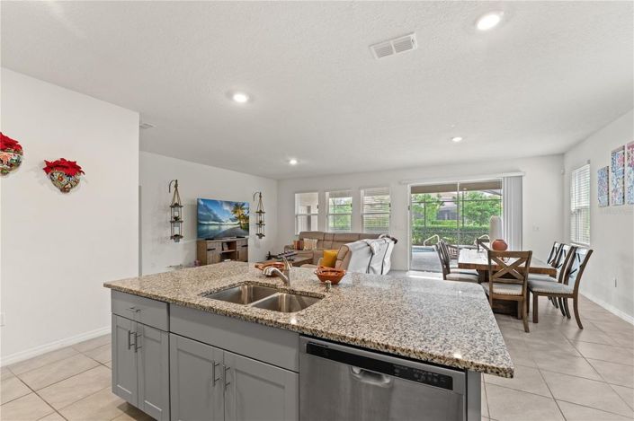 Image No.19-7 Bed House for sale