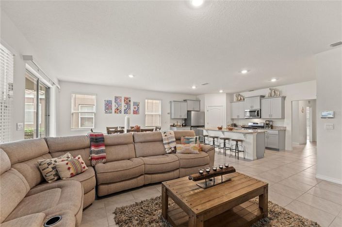 Image No.21-7 Bed House for sale