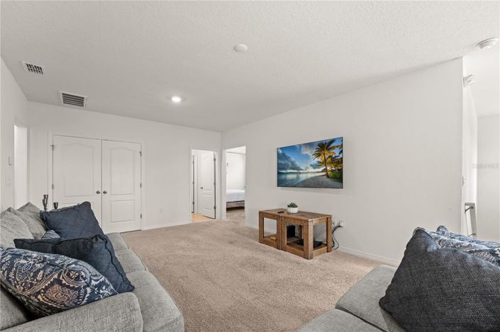 Image No.35-7 Bed House for sale