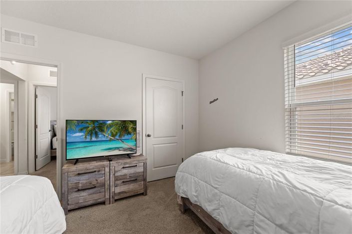 Image No.40-7 Bed House for sale