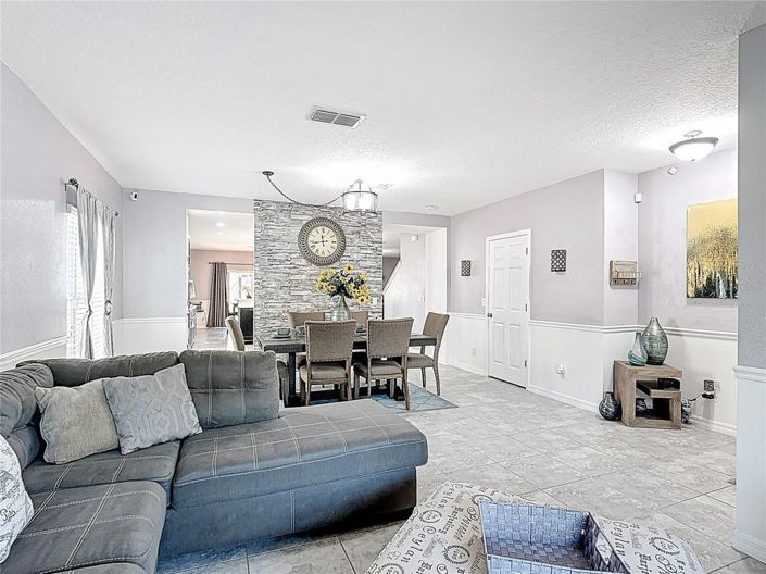 Image No.3-5 Bed House for sale