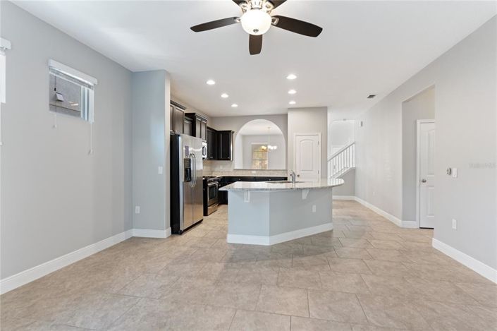 Image No.11-5 Bed Property for sale