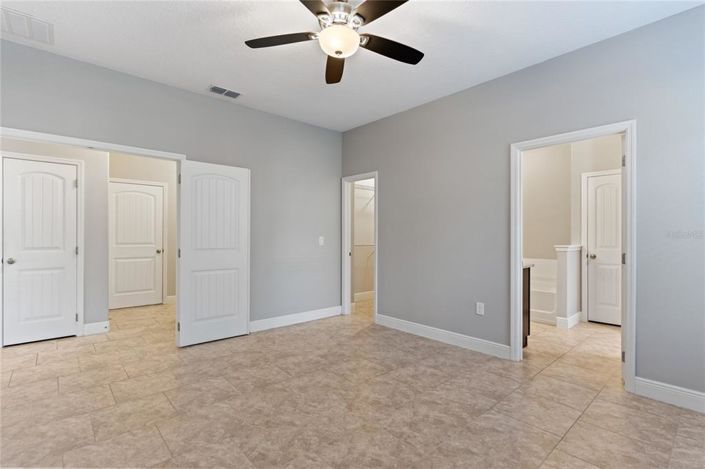 Image No.19-5 Bed Property for sale