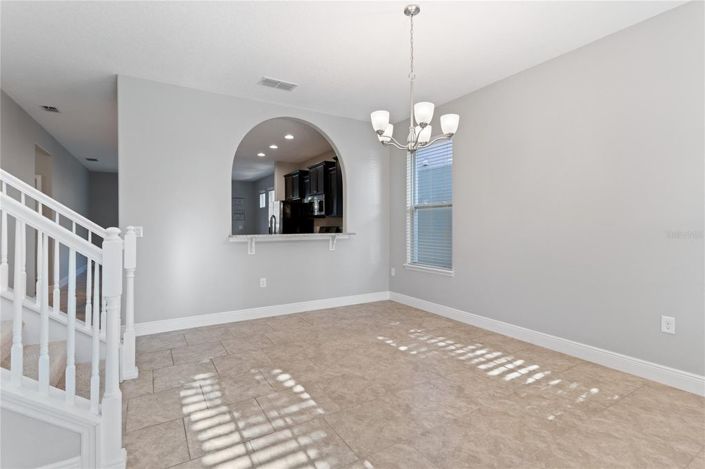 Image No.6-5 Bed House for sale