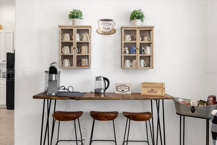 Image No.11-6 Bed House for sale