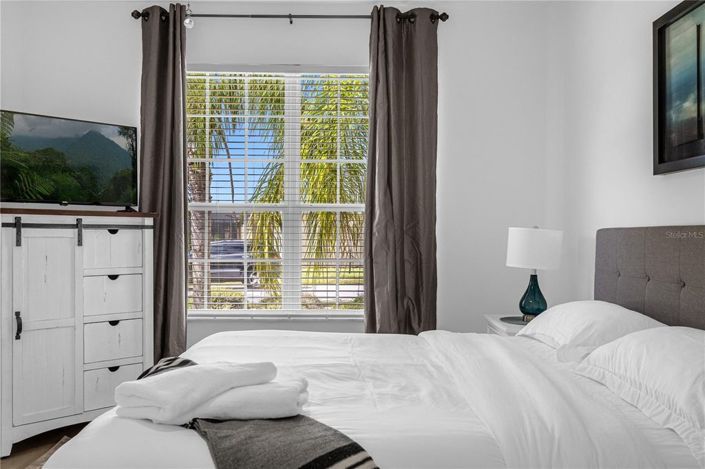 Image No.29-6 Bed House for sale