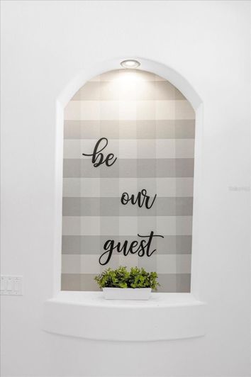 Image No.5-6 Bed House for sale