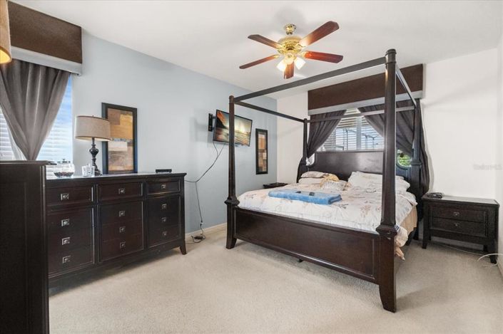 Image No.13-6 Bed House for sale