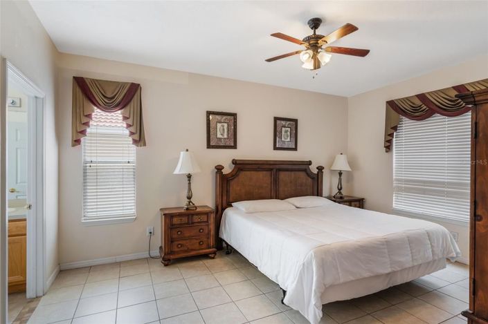 Image No.14-7 Bed House for sale