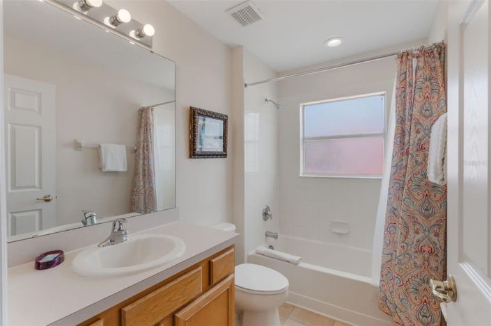 Image No.23-7 Bed House for sale