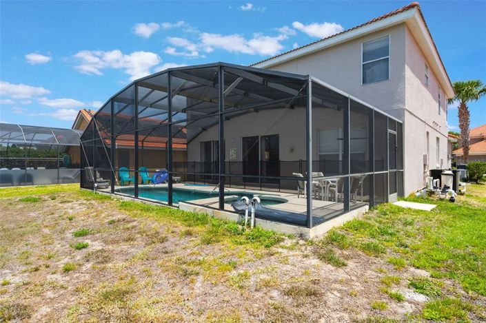 Image No.38-7 Bed House for sale