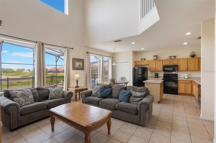 Image No.9-7 Bed House for sale