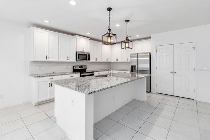 Image No.11-4 Bed House for sale