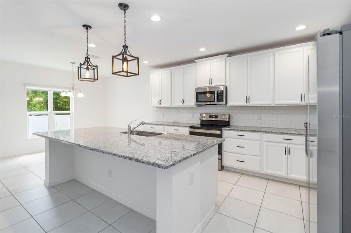 Image No.13-4 Bed House for sale