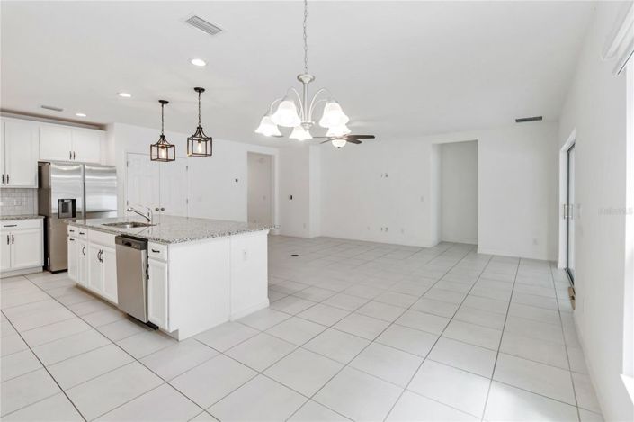 Image No.15-4 Bed House for sale