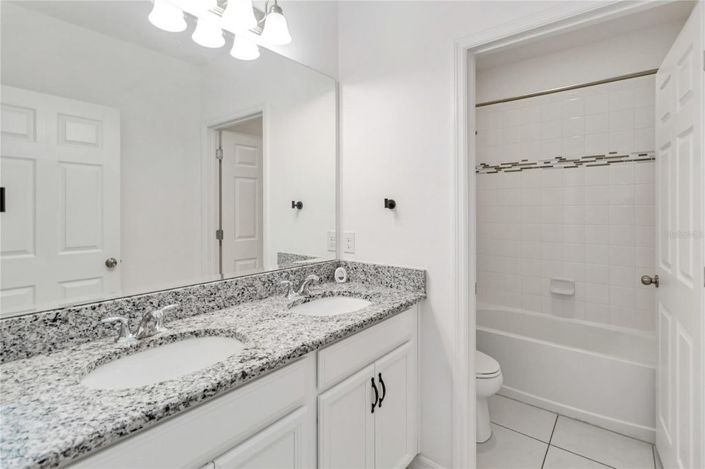 Image No.26-4 Bed House for sale