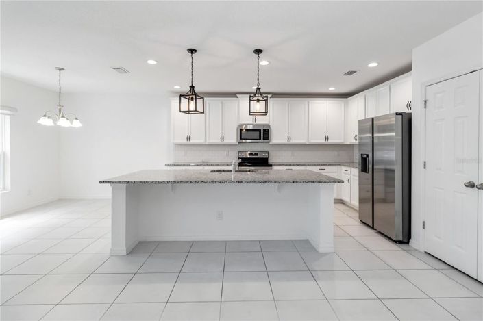 Image No.10-4 Bed House for sale