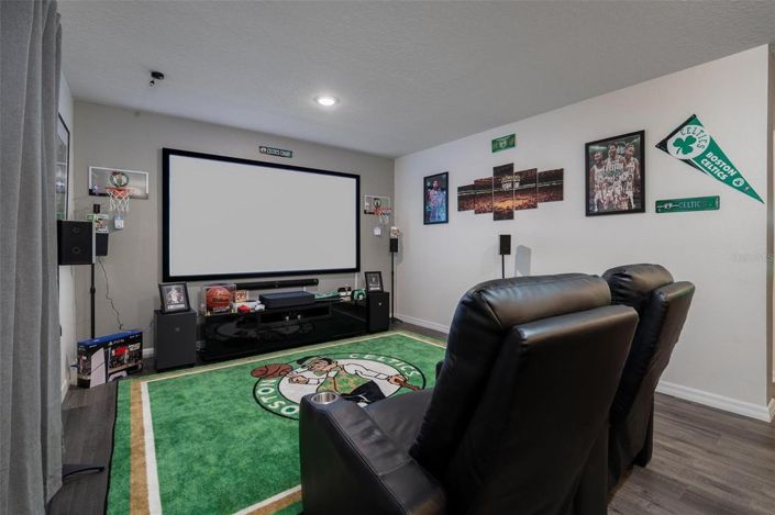 Image No.13-6 Bed House for sale