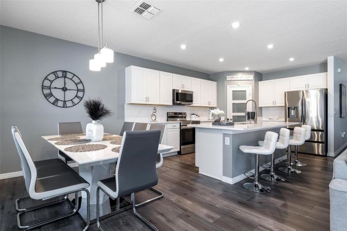 Image No.5-6 Bed House for sale