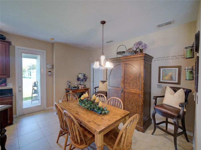 Image No.12-5 Bed House for sale