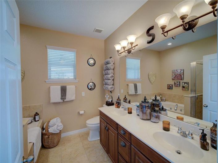 Image No.15-5 Bed House for sale