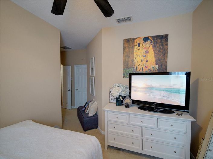 Image No.22-5 Bed House for sale