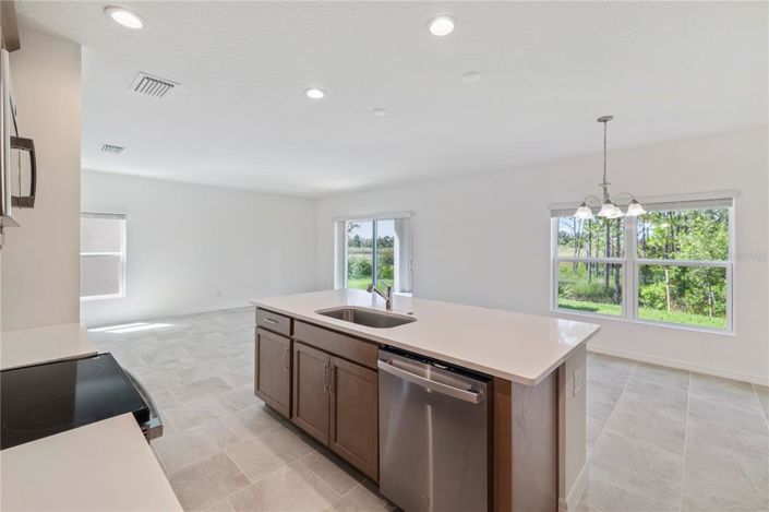 Image No.4-Propriété de 4 chambres à vendre à Davenport