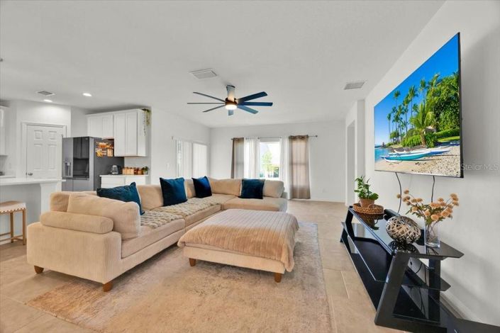 Image No.11-6 Bed House for sale