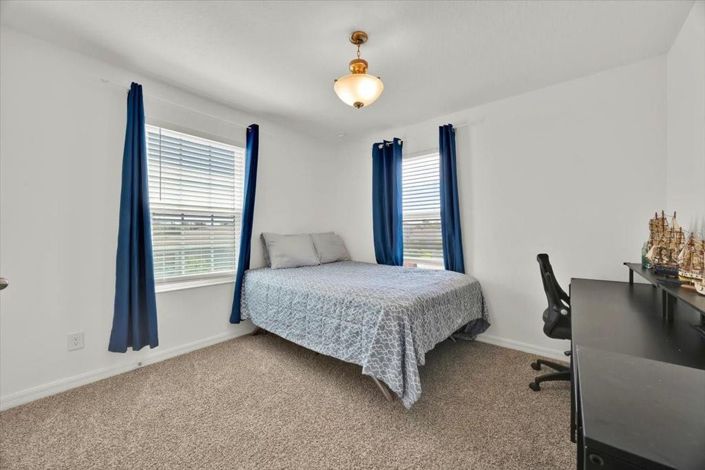 Image No.17-6 Bed House for sale