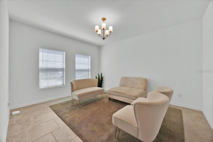 Image No.3-6 Bed House for sale