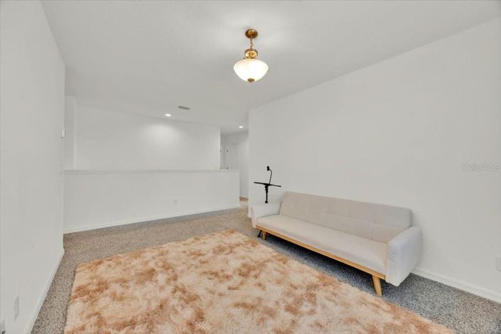 Image No.21-6 Bed House for sale