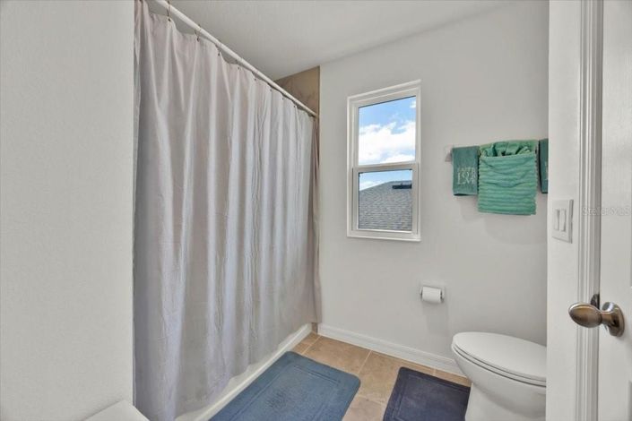 Image No.25-6 Bed House for sale