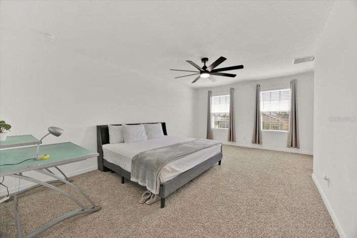 Image No.27-6 Bed House for sale