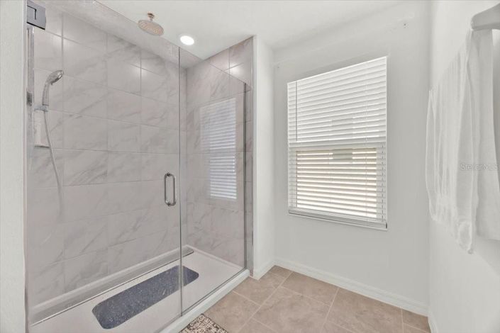 Image No.30-6 Bed House for sale