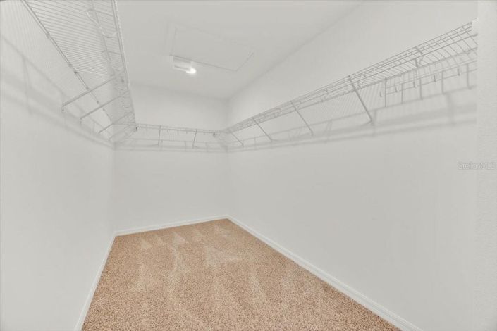 Image No.32-6 Bed House for sale