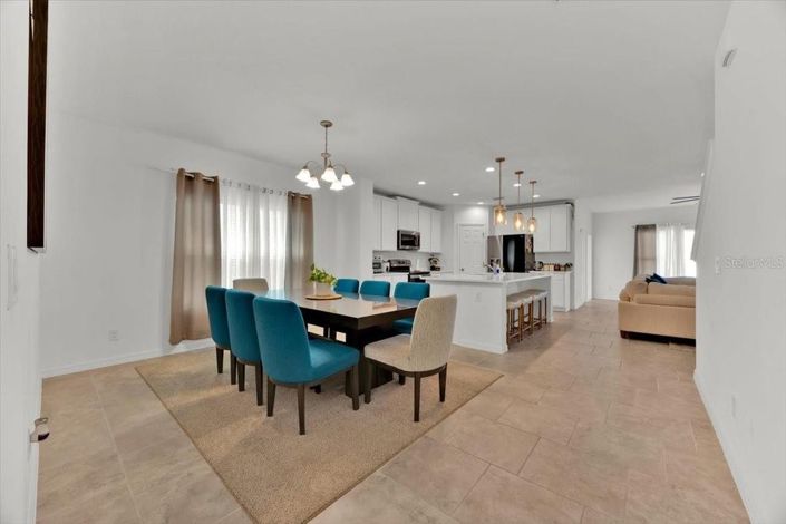 Image No.5-6 Bed House for sale