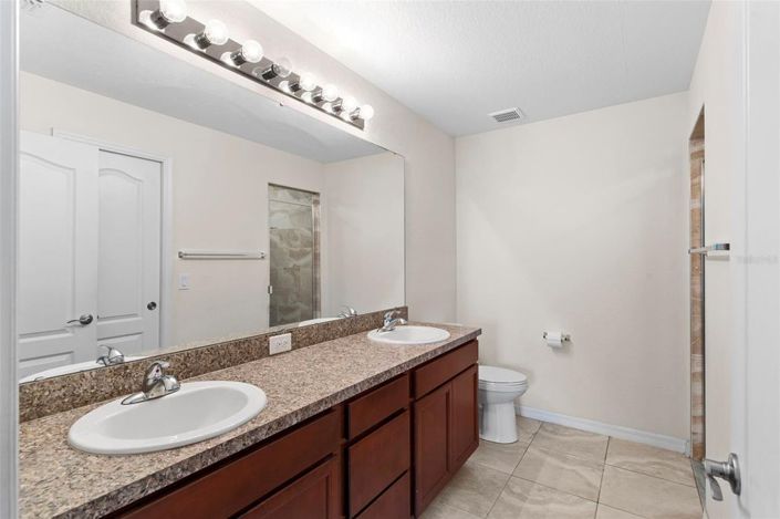 Image No.12-4 Bed House for sale