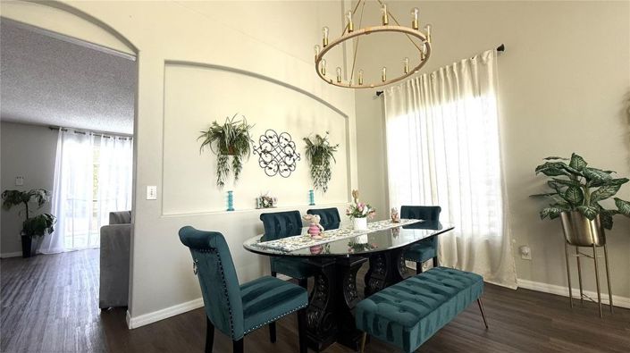 Image No.16-4 Bed House for sale