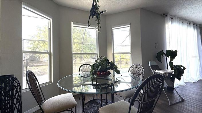 Image No.20-4 Bed House for sale