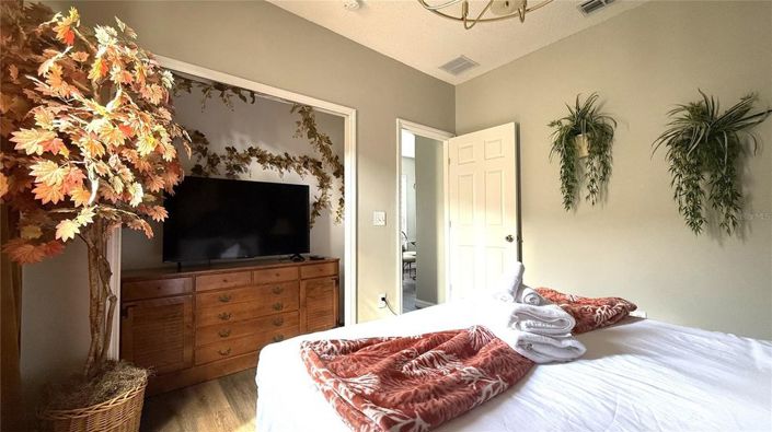 Image No.28-4 Bed House for sale