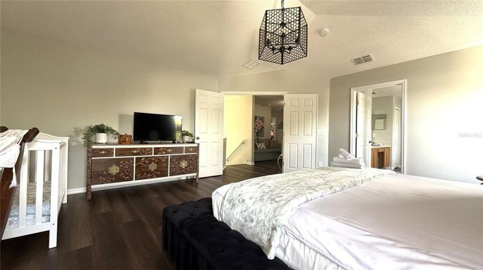 Image No.34-4 Bed House for sale