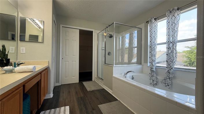 Image No.34-4 Bed House for sale