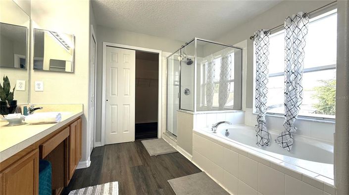 Image No.35-4 Bed House for sale