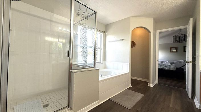 Image No.38-4 Bed House for sale