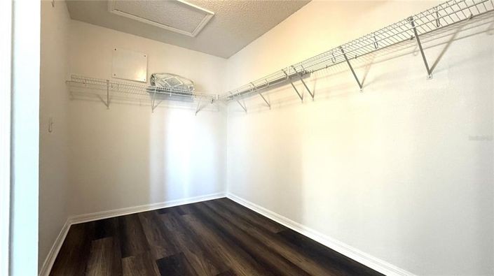 Image No.39-4 Bed House for sale