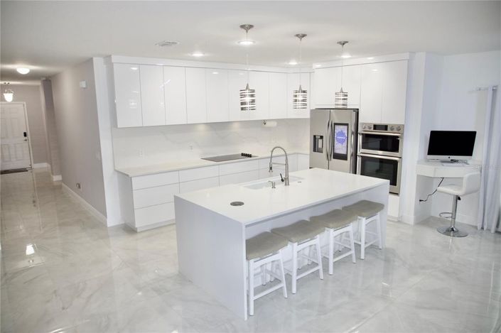 Image No.12-4 Bed House for sale